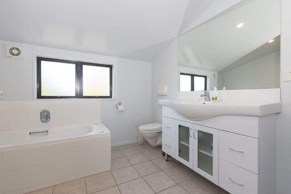 Kylie'S Castle Villa Wanaka Luaran gambar